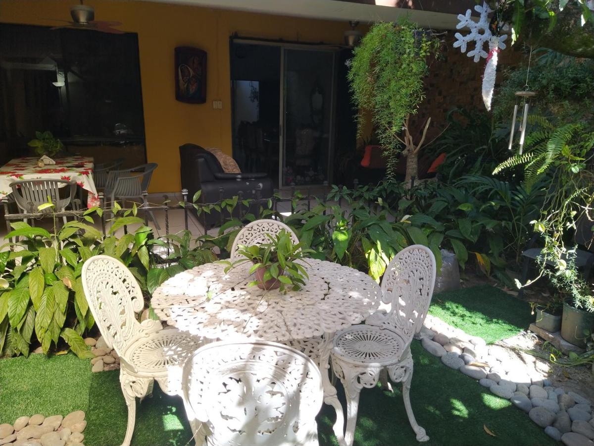 Hotel Antiguo Antiguo Cuscatlan Exterior photo