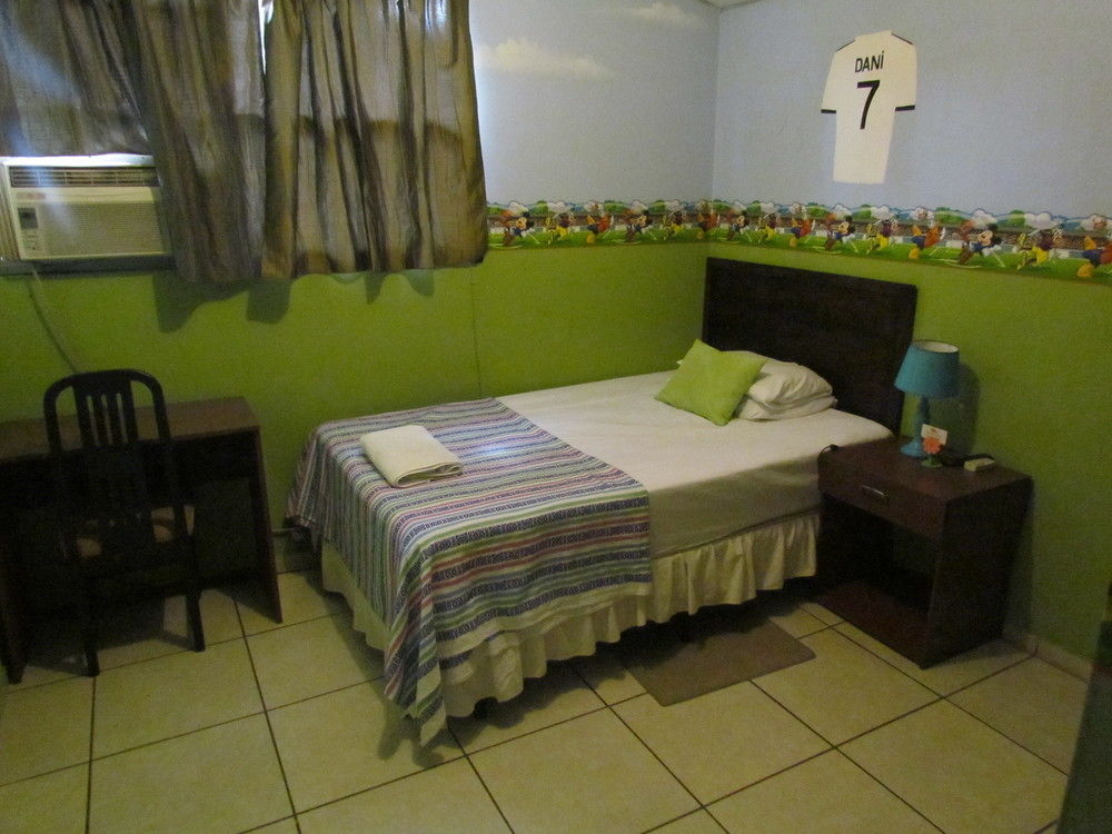 Hotel Antiguo Antiguo Cuscatlan Exterior photo